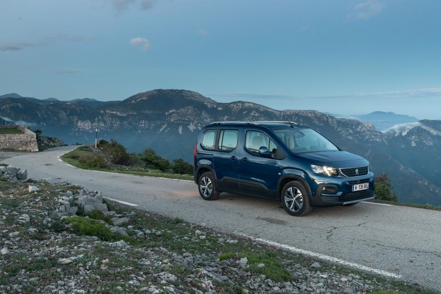  Peugeot Rifter 2018 года  (WW) (фото 13 из 43)
